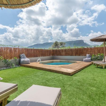 Cozy House With Pool Near Beach Gazi ภายนอก รูปภาพ