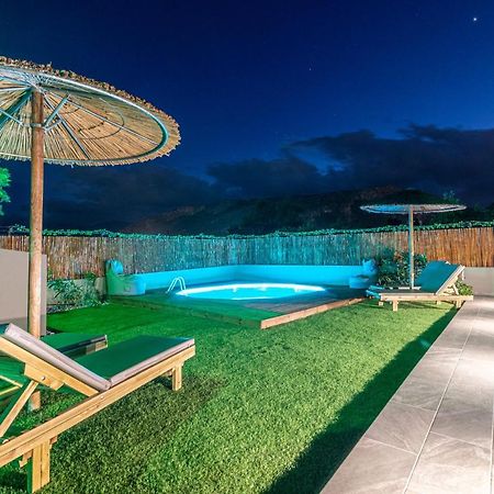 Cozy House With Pool Near Beach Gazi ภายนอก รูปภาพ