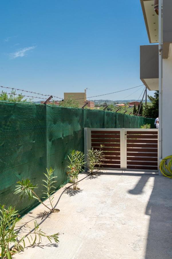 Cozy House With Pool Near Beach Gazi ภายนอก รูปภาพ
