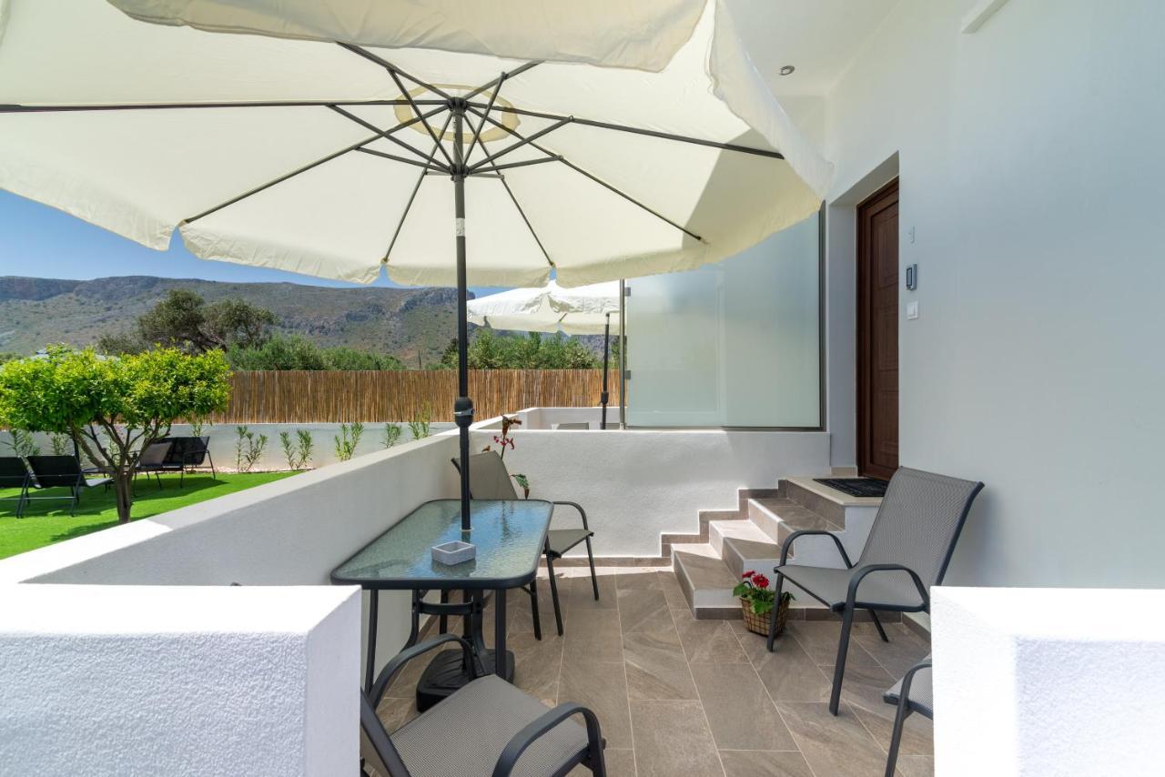 Cozy House With Pool Near Beach Gazi ภายนอก รูปภาพ