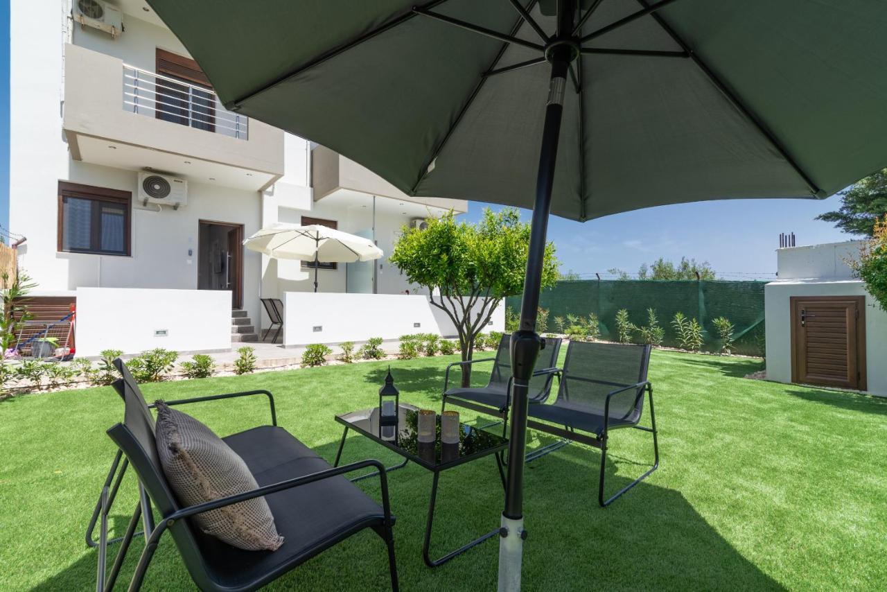 Cozy House With Pool Near Beach Gazi ภายนอก รูปภาพ