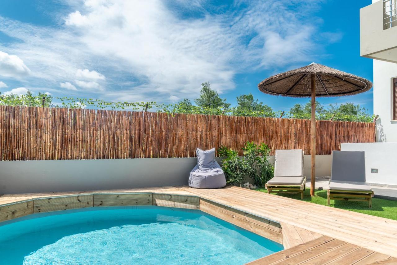 Cozy House With Pool Near Beach Gazi ภายนอก รูปภาพ