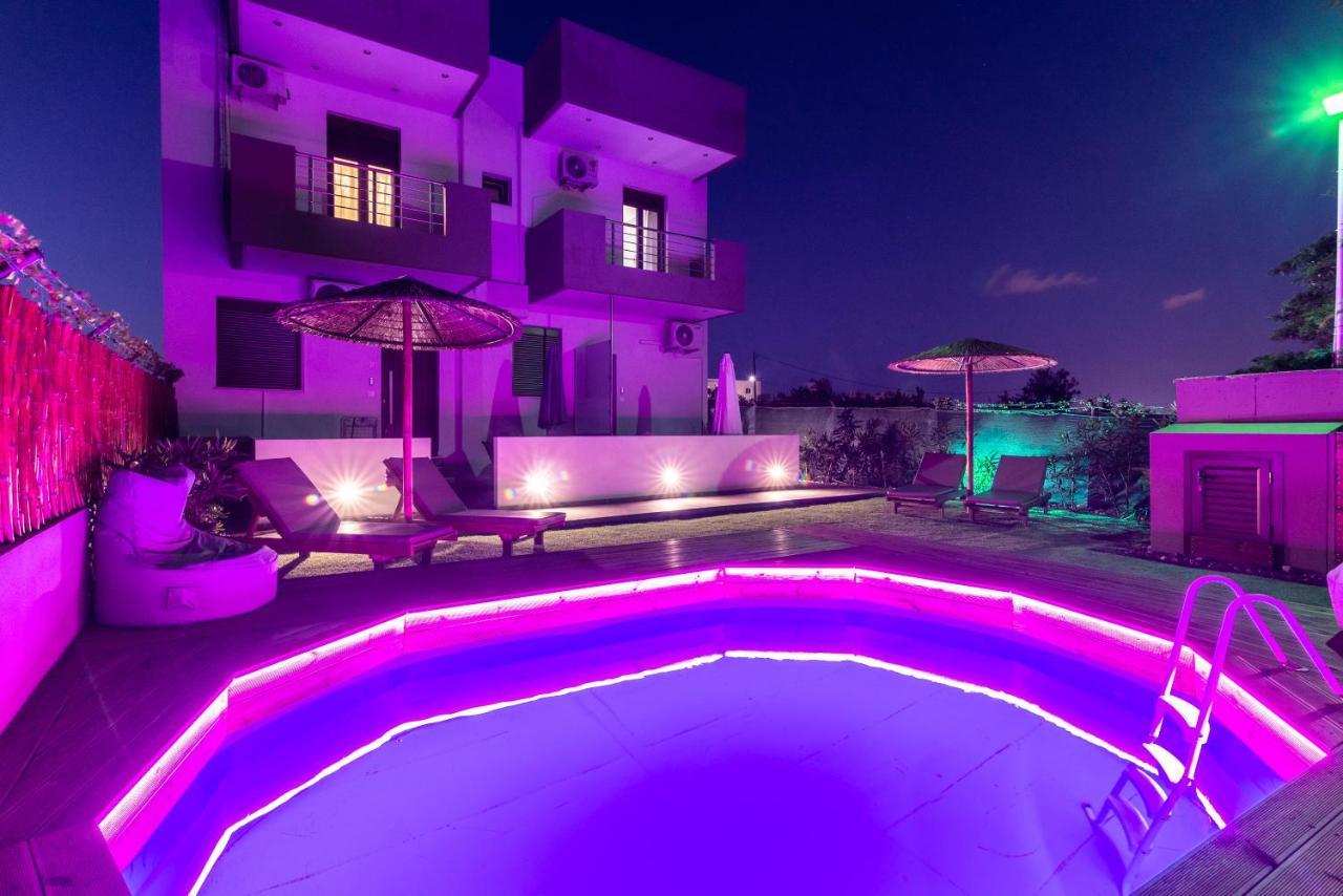 Cozy House With Pool Near Beach Gazi ภายนอก รูปภาพ